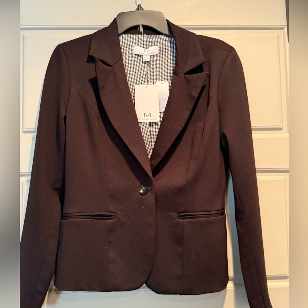 NWT- Magaschoni Black Blazer for Women- size 6